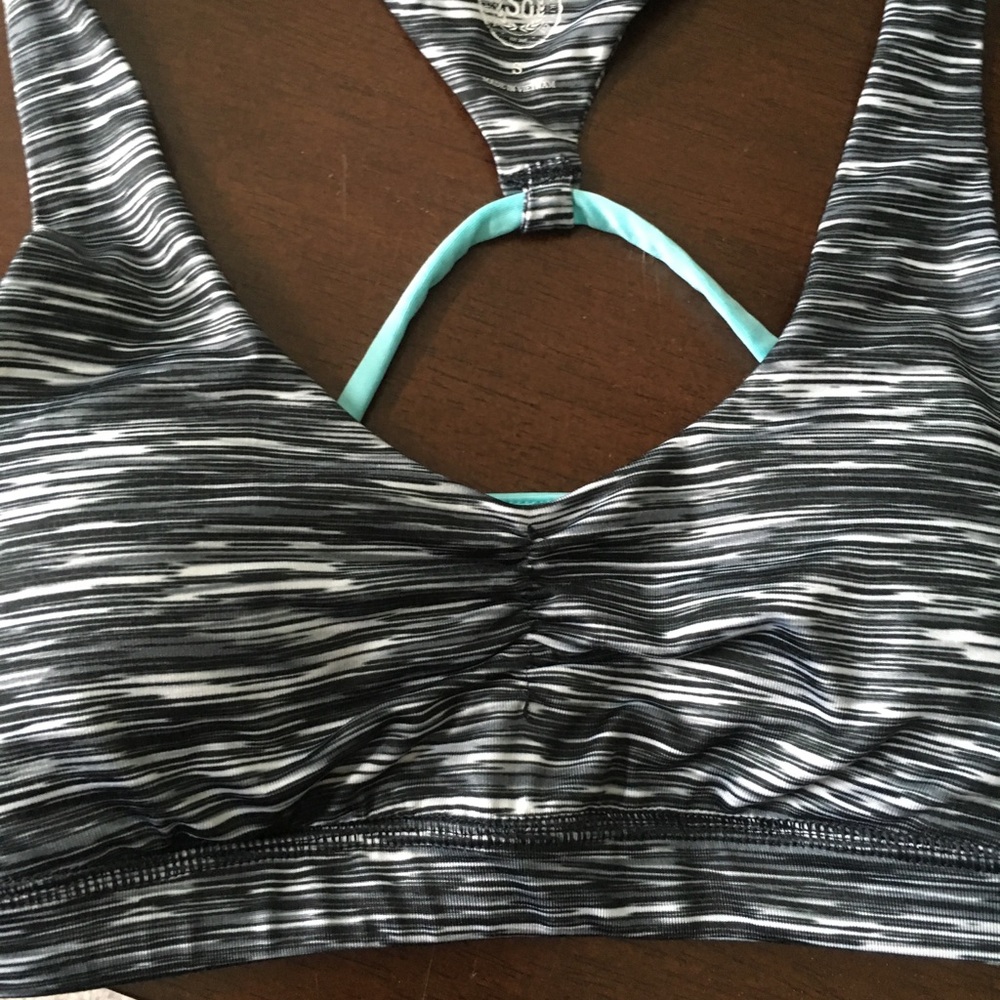 Sports bra - Picture 2 of 4